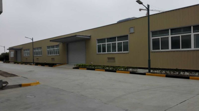 <strong>西凤酒时尚6年酒物流中</strong>