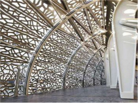 评估钢结构的抗灾能力